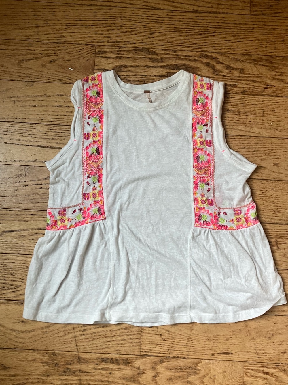 Free People White Sleeveless Embroidered Peasant Top